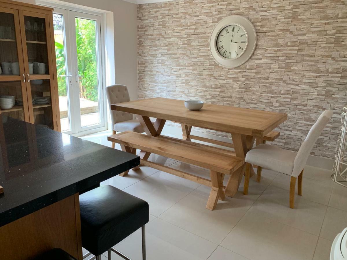 Villa Thorn House A Beautiful Large House In Witney Esterno foto